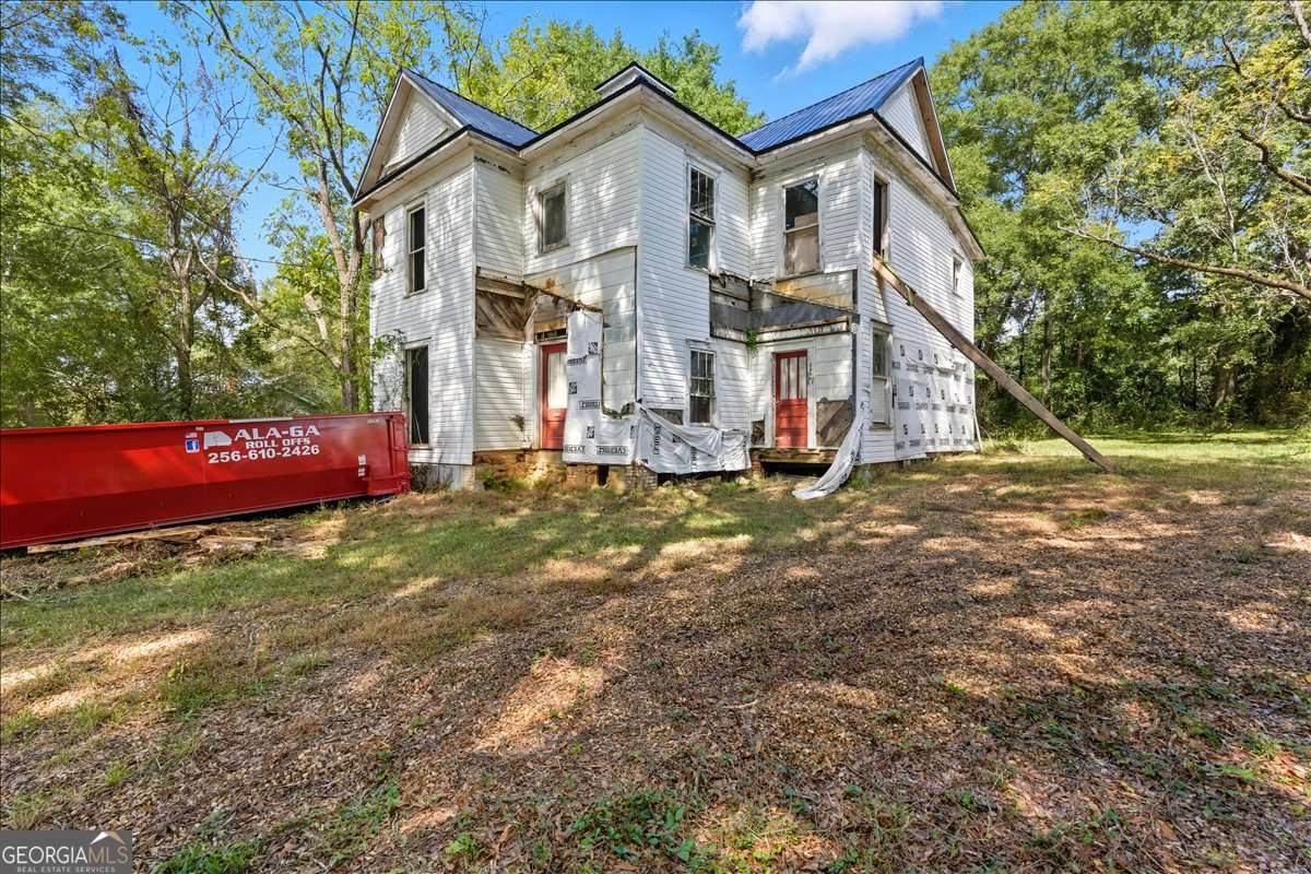111 Bryan Street W Property Photo 4