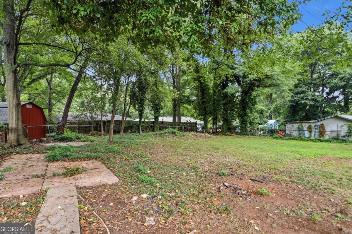 25 Larose Circle Se Property Photo 23