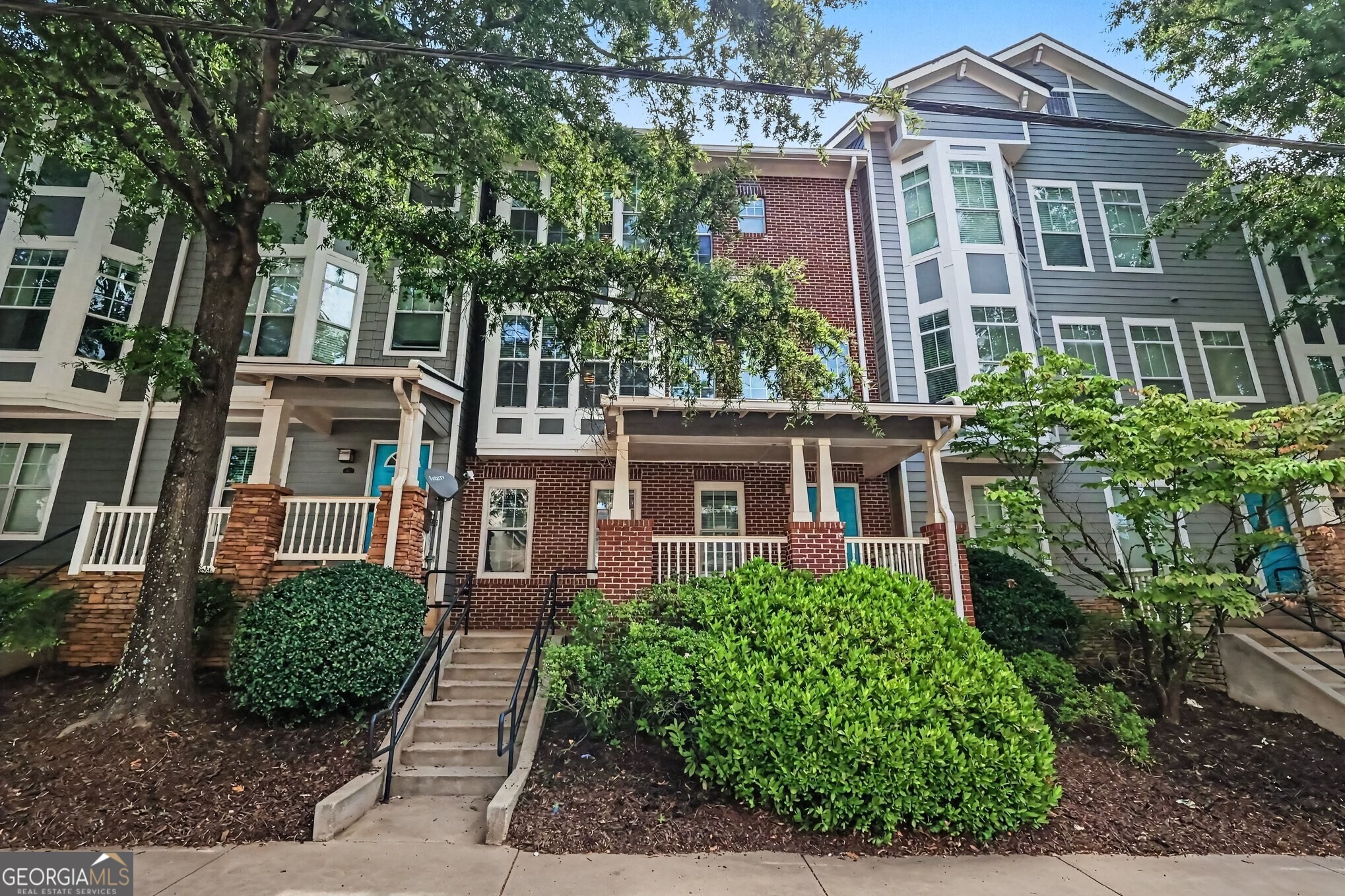 1104 Park Row South SE
