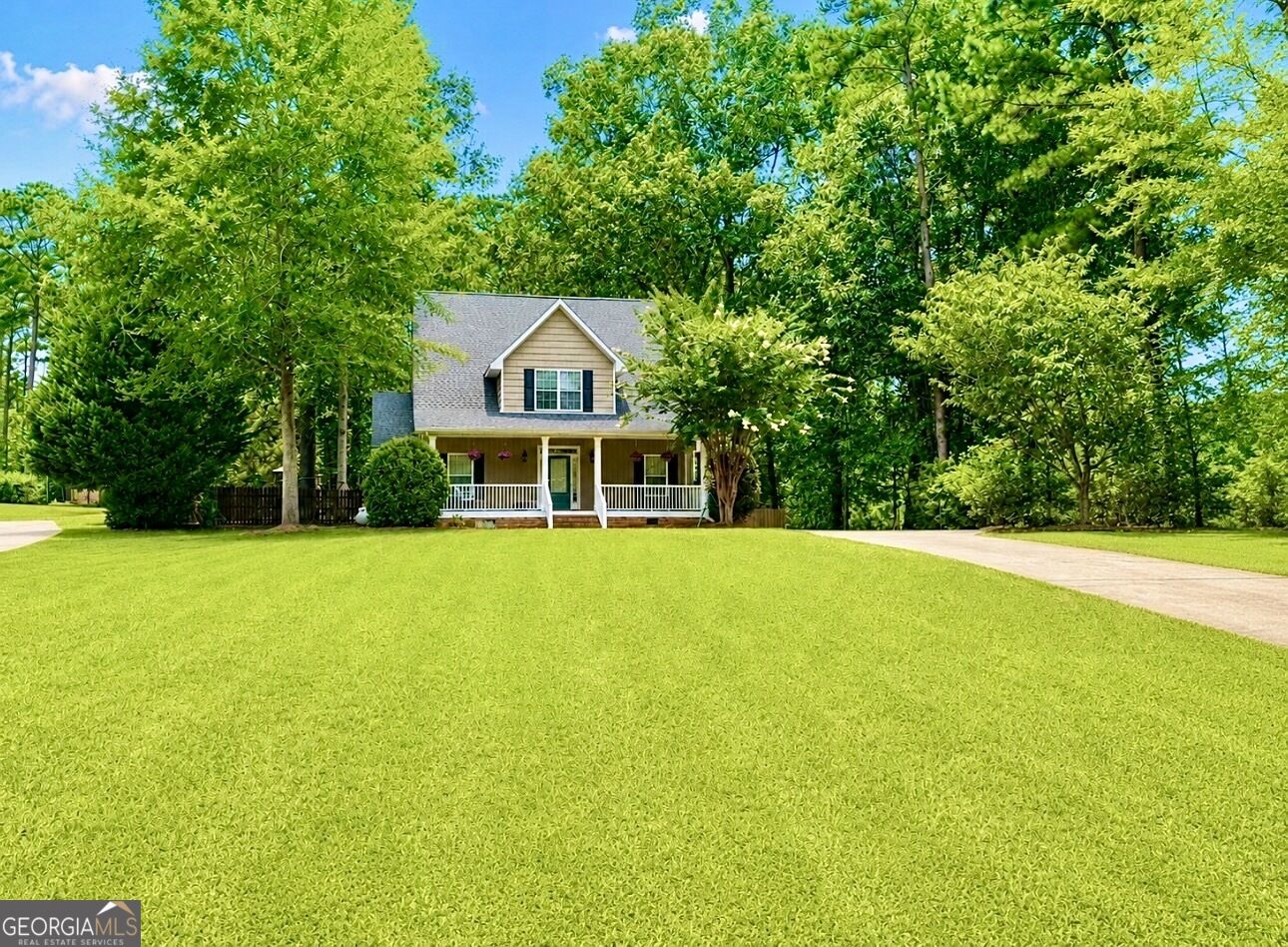 150 W Lakeview Drive Ne Property Photo 1