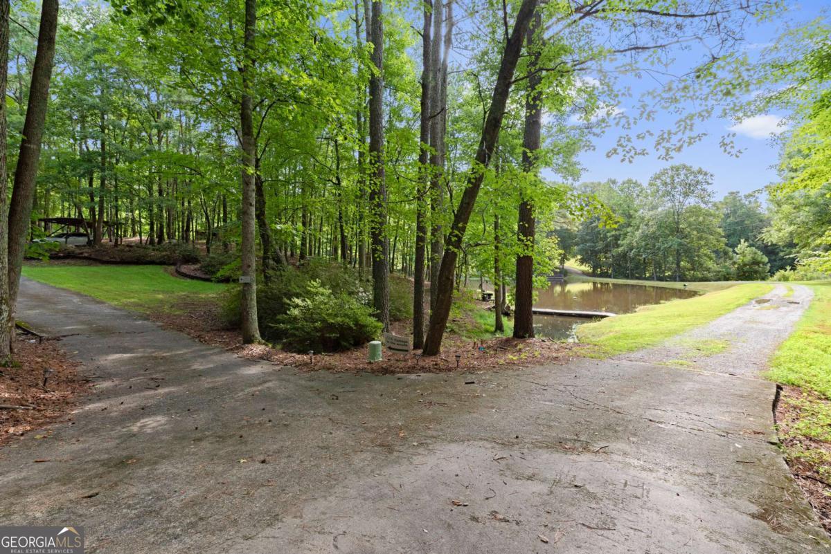 140 J R Road Ne Property Photo 28