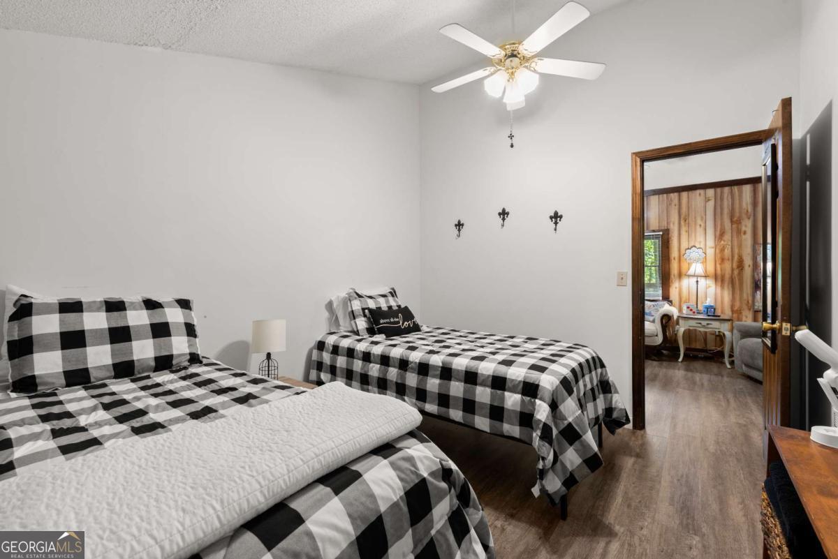 140 J R Road Ne Property Photo 68