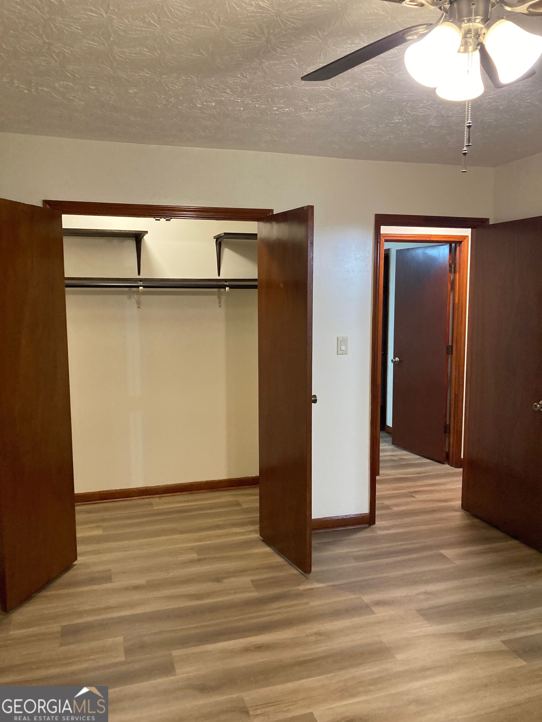 401 Riverbrook Court Property Photo 3