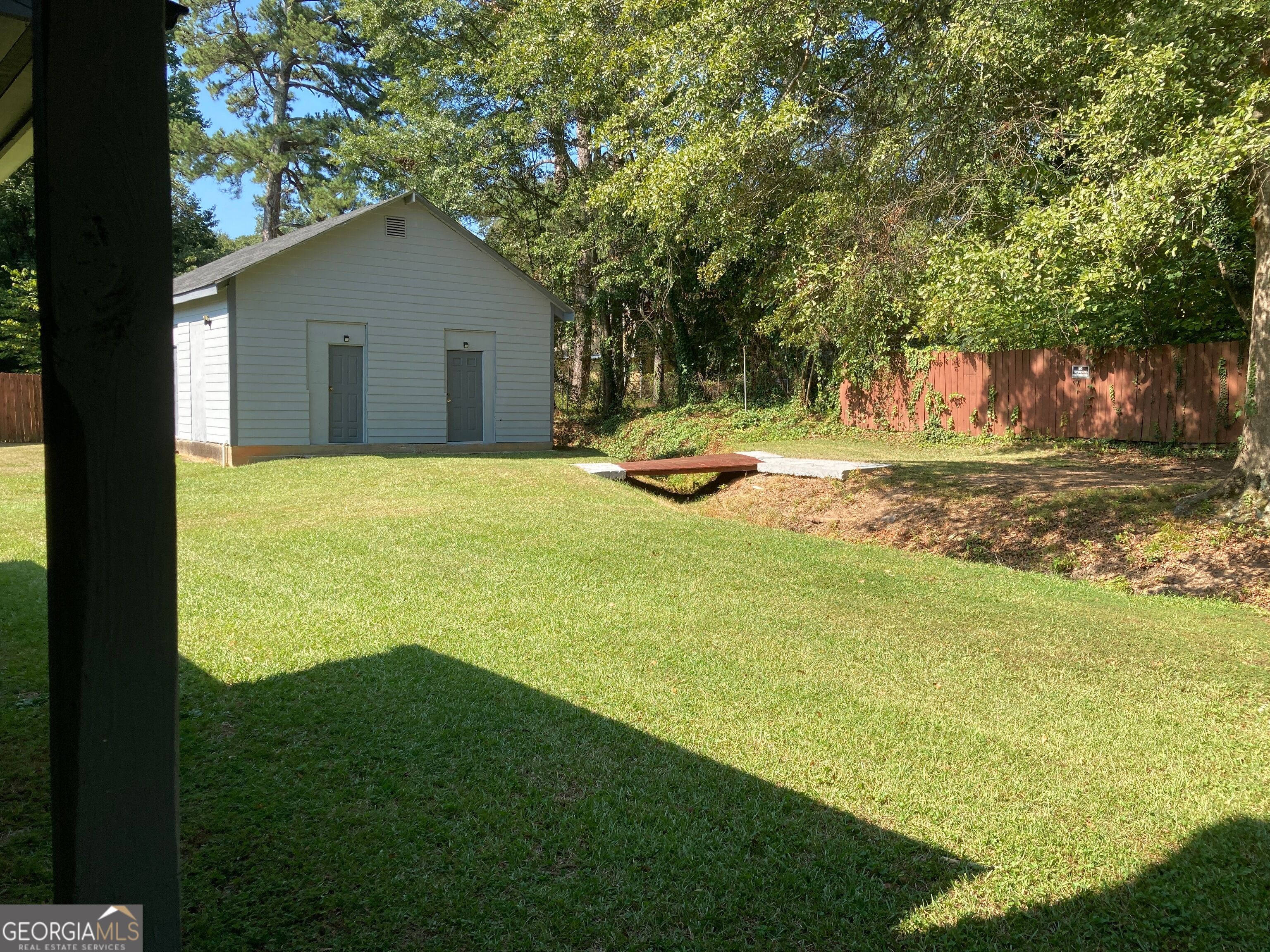 401 Riverbrook Court Property Photo 11