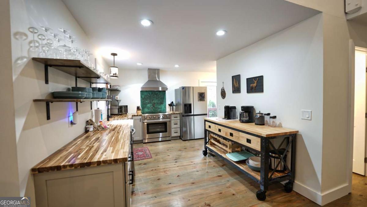 237 Chestnut Gap Road Property Photo 8