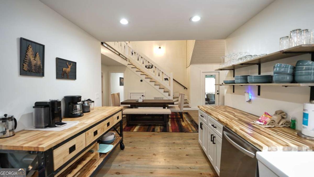 237 Chestnut Gap Road Property Photo 11