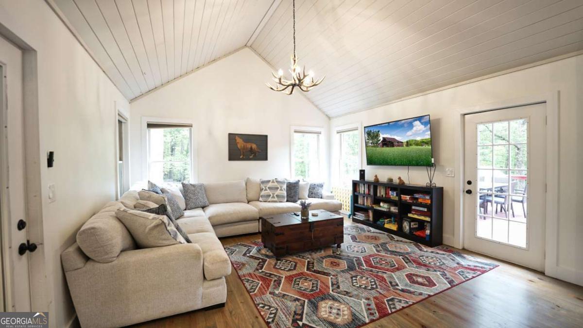 237 Chestnut Gap Road Property Photo 13