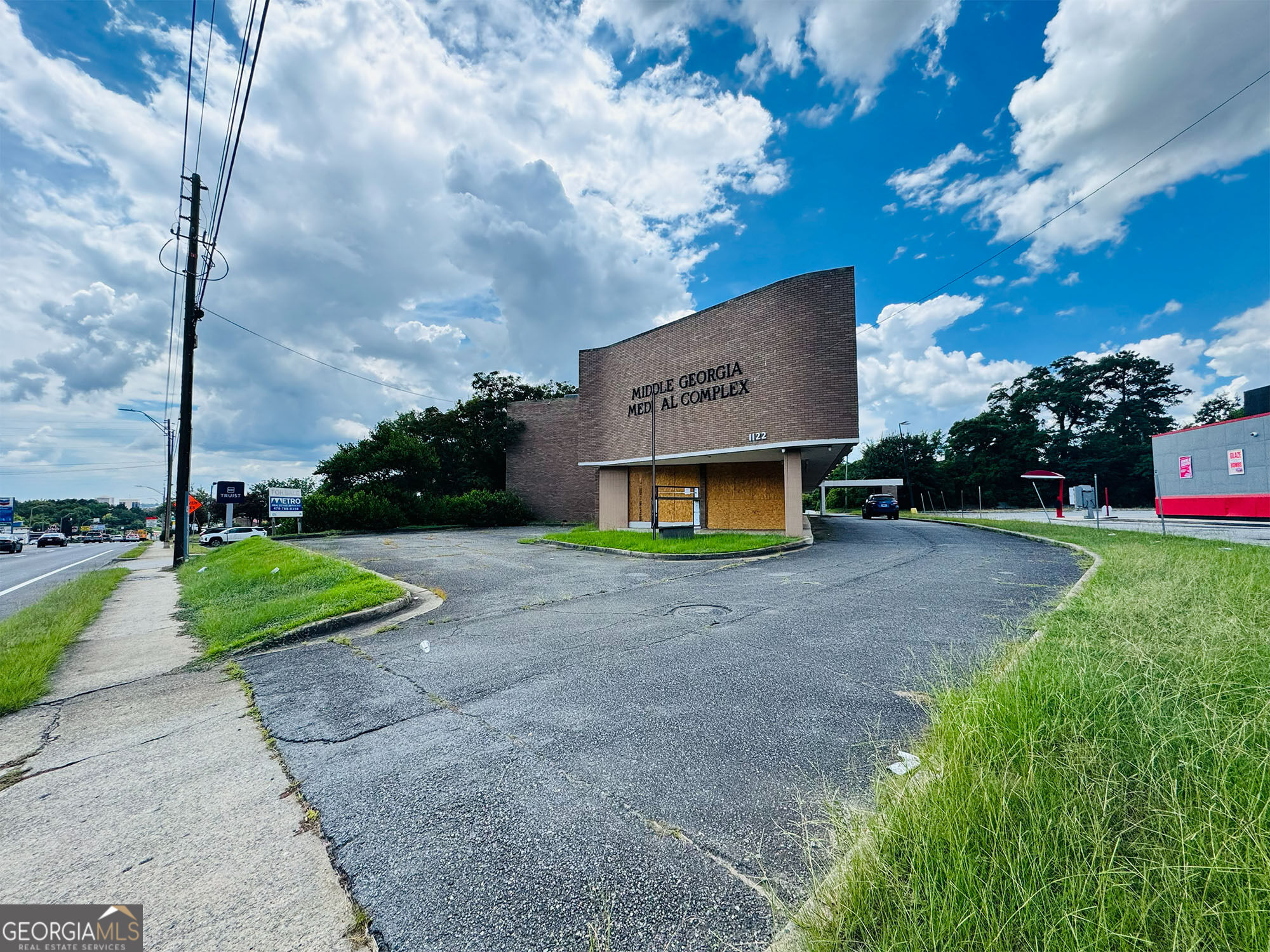 1122 Gray Highway Property Photo 2