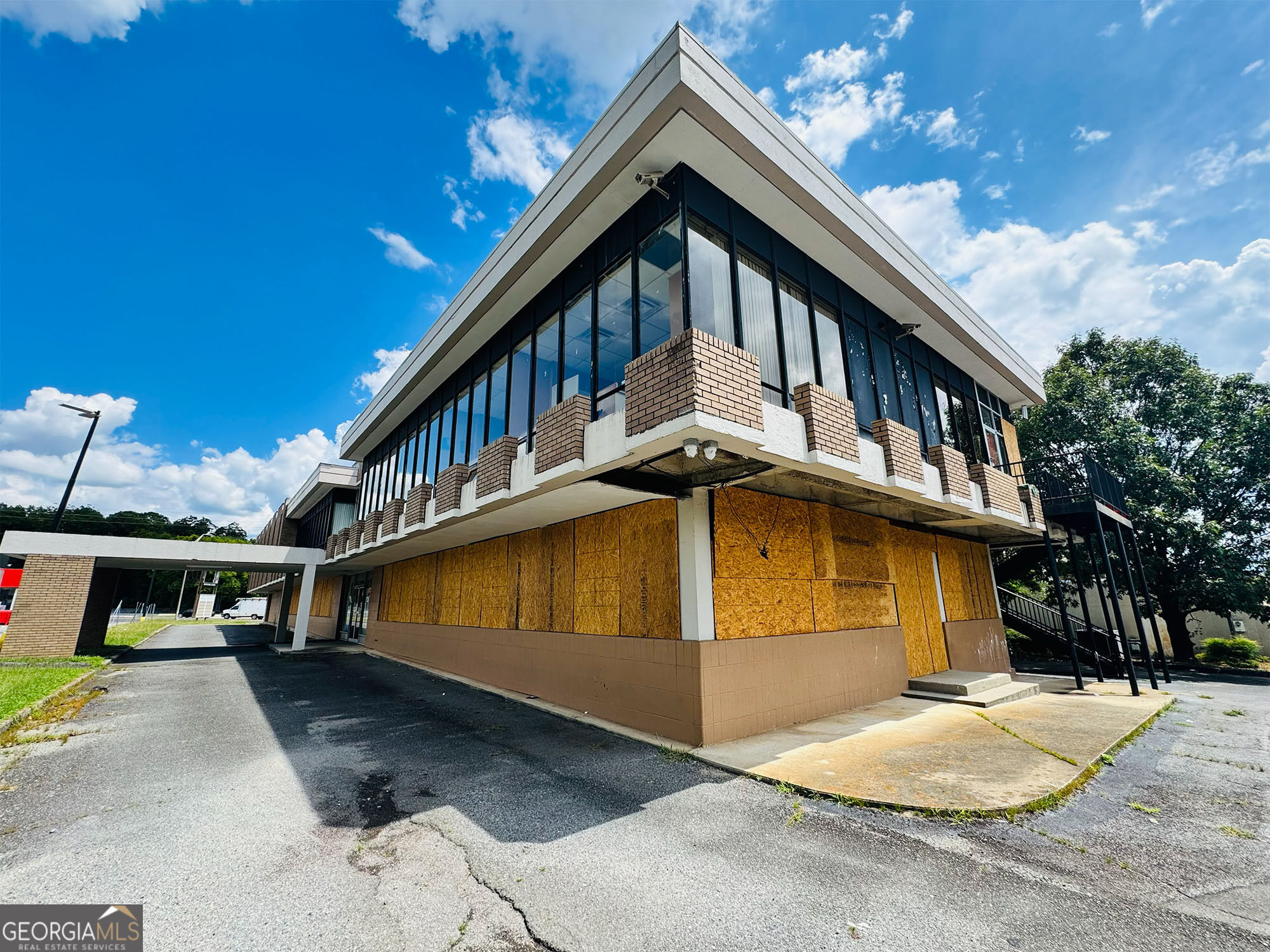 1122 Gray Highway Property Photo 6