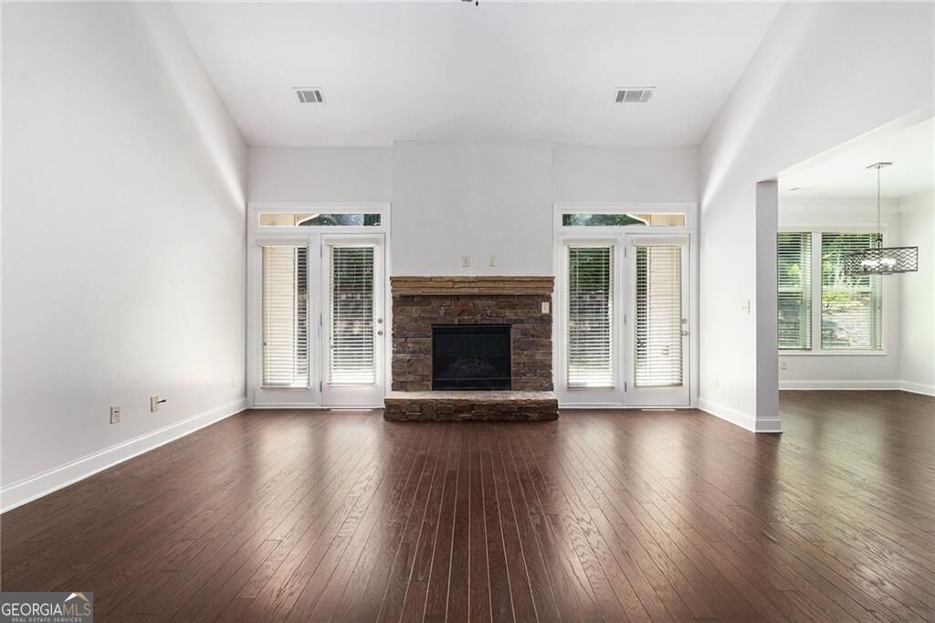 2200 Spring Sound Lane Property Photo 10