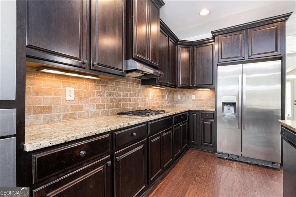 2200 Spring Sound Lane Property Photo 19