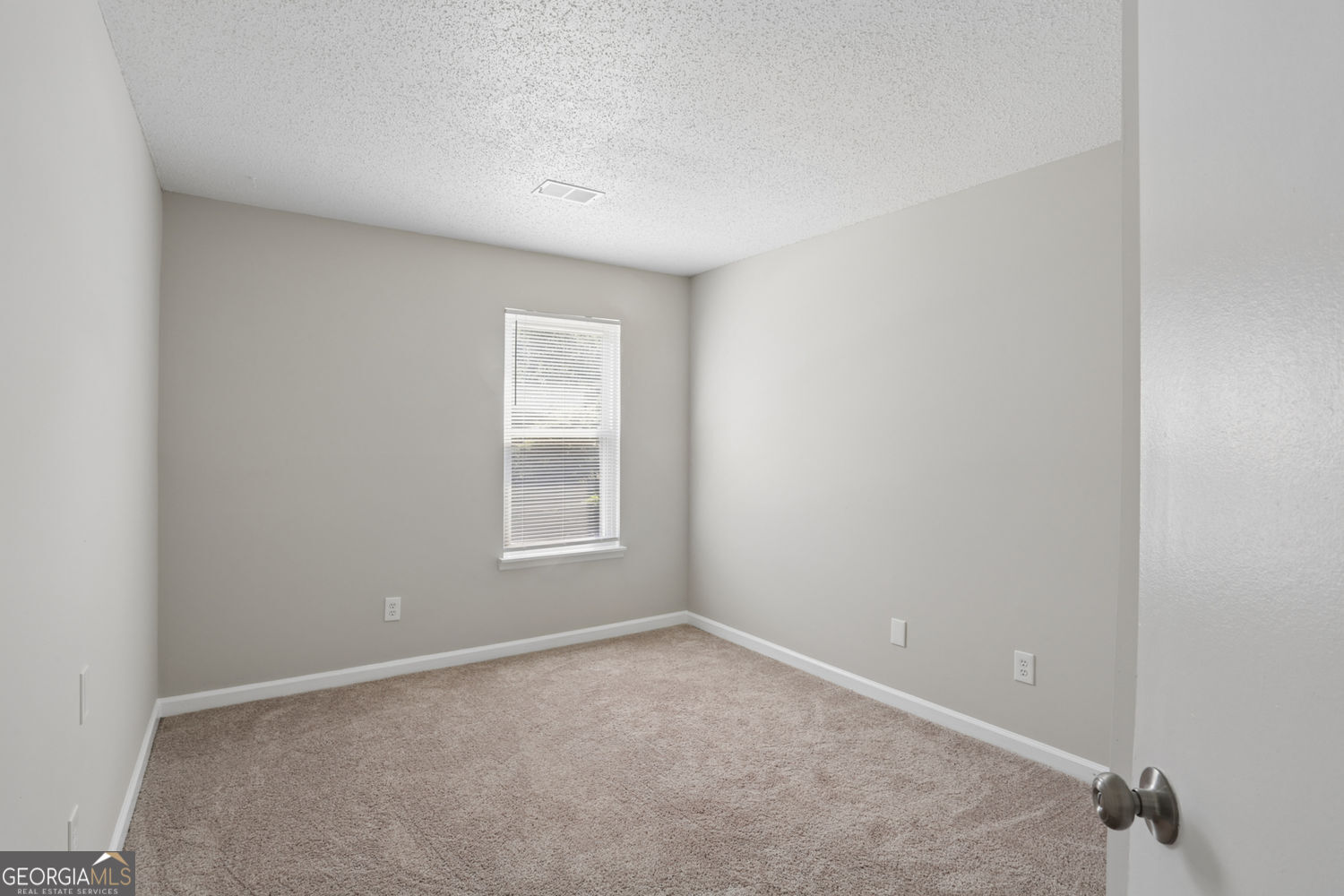 1050 Chapman Circle Property Photo 18