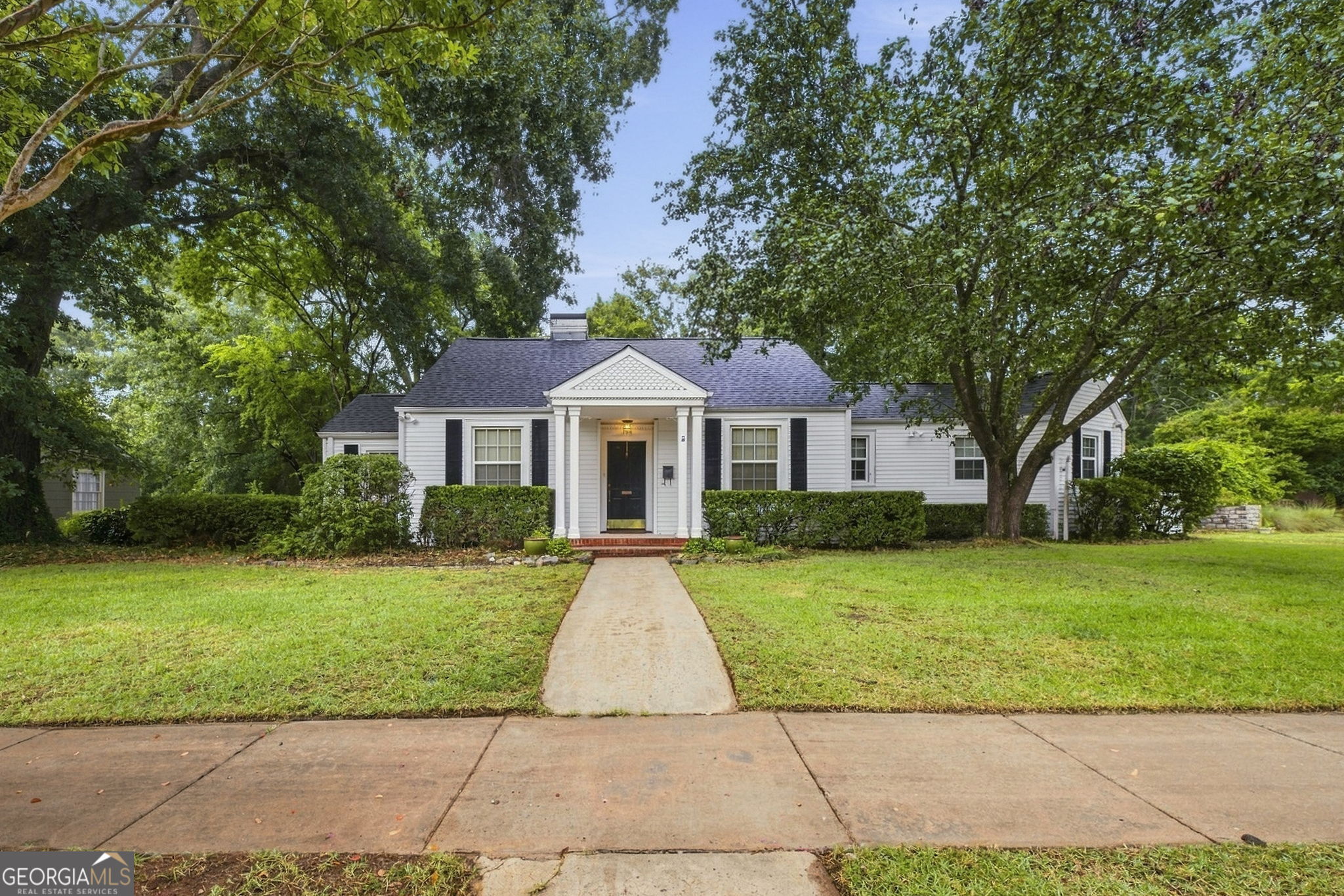 194 Euclid Avenue Property Photo 1