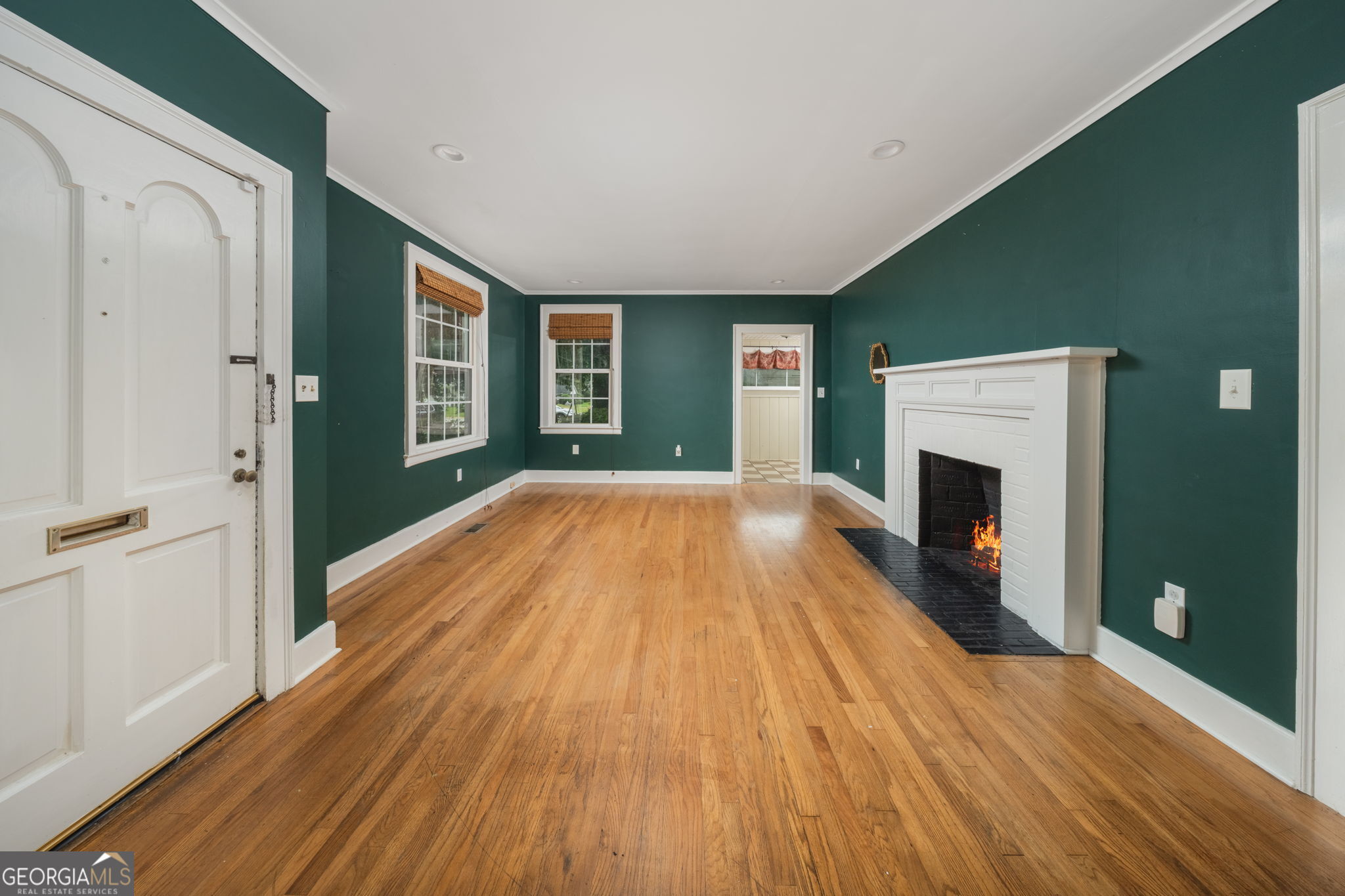 194 Euclid Avenue Property Photo 8