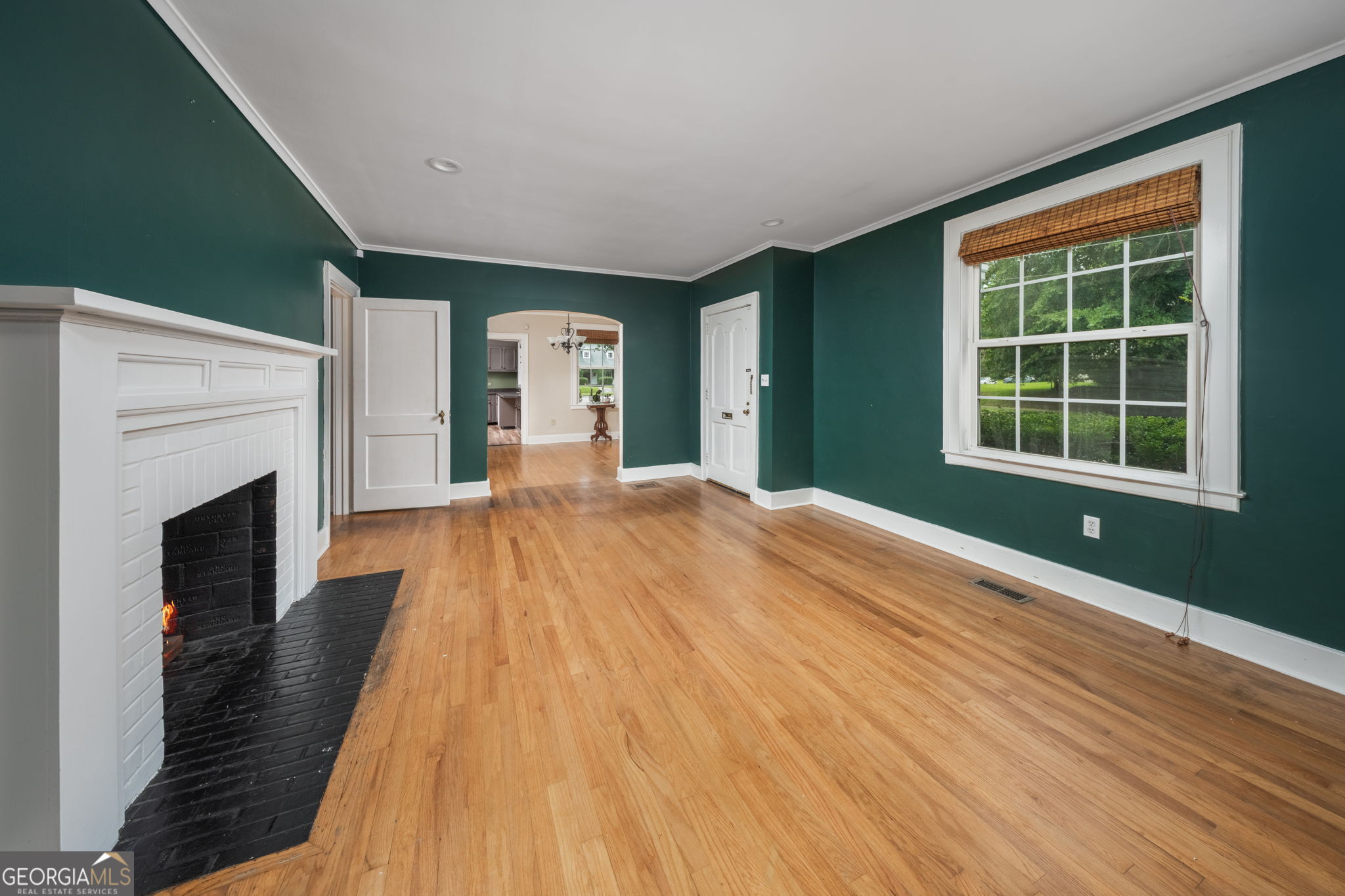 194 Euclid Avenue Property Photo 9