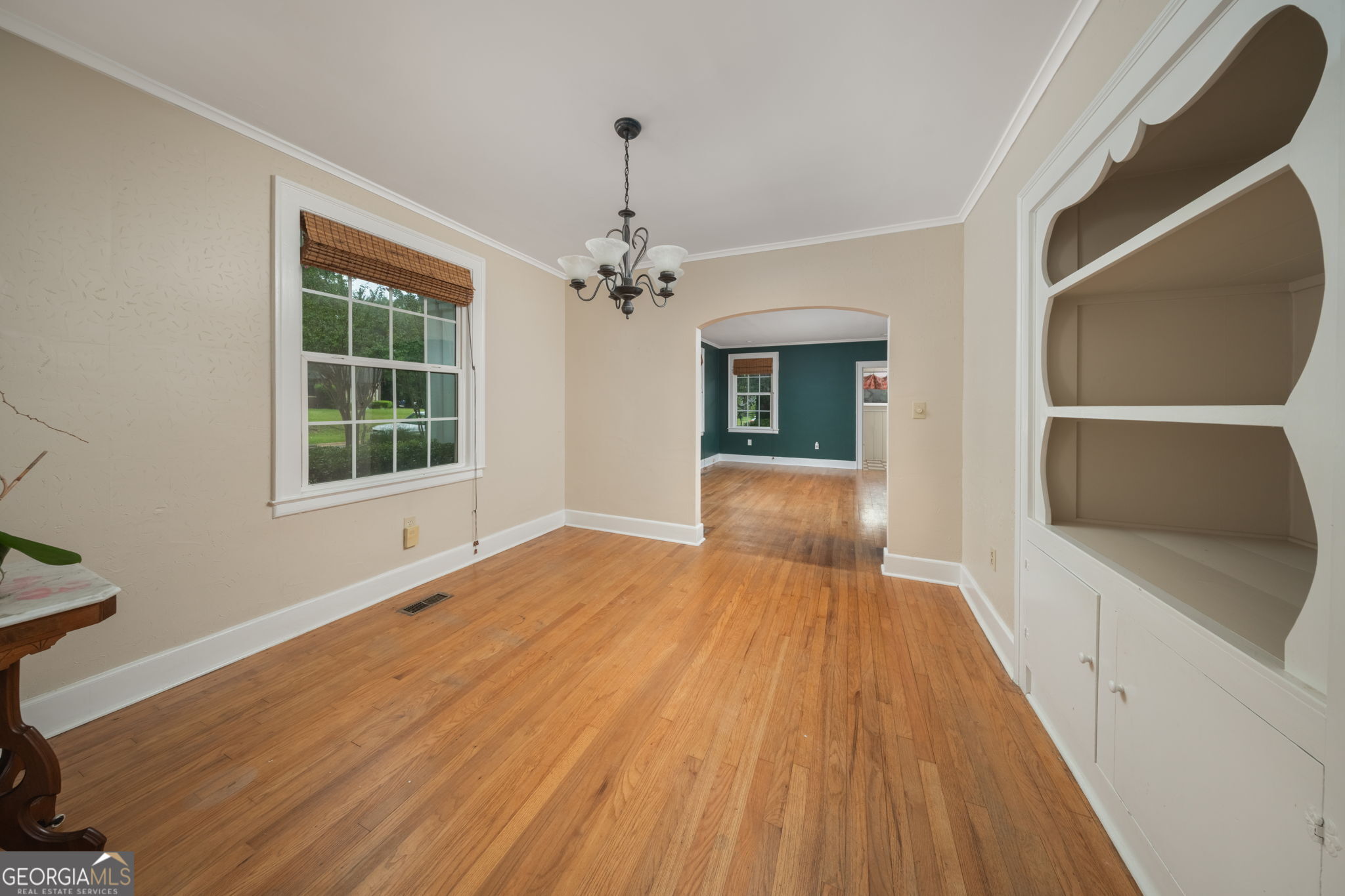194 Euclid Avenue Property Photo 13