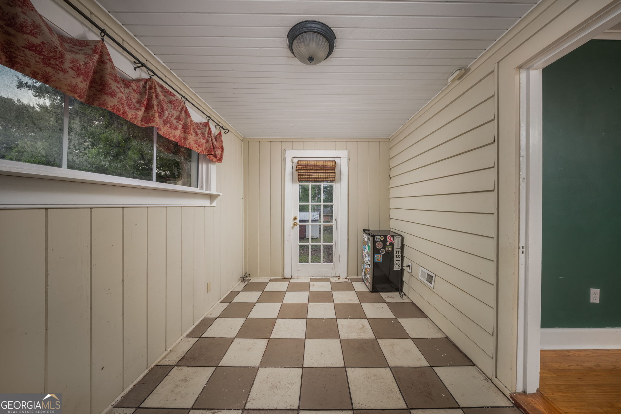 194 Euclid Avenue Property Photo 30