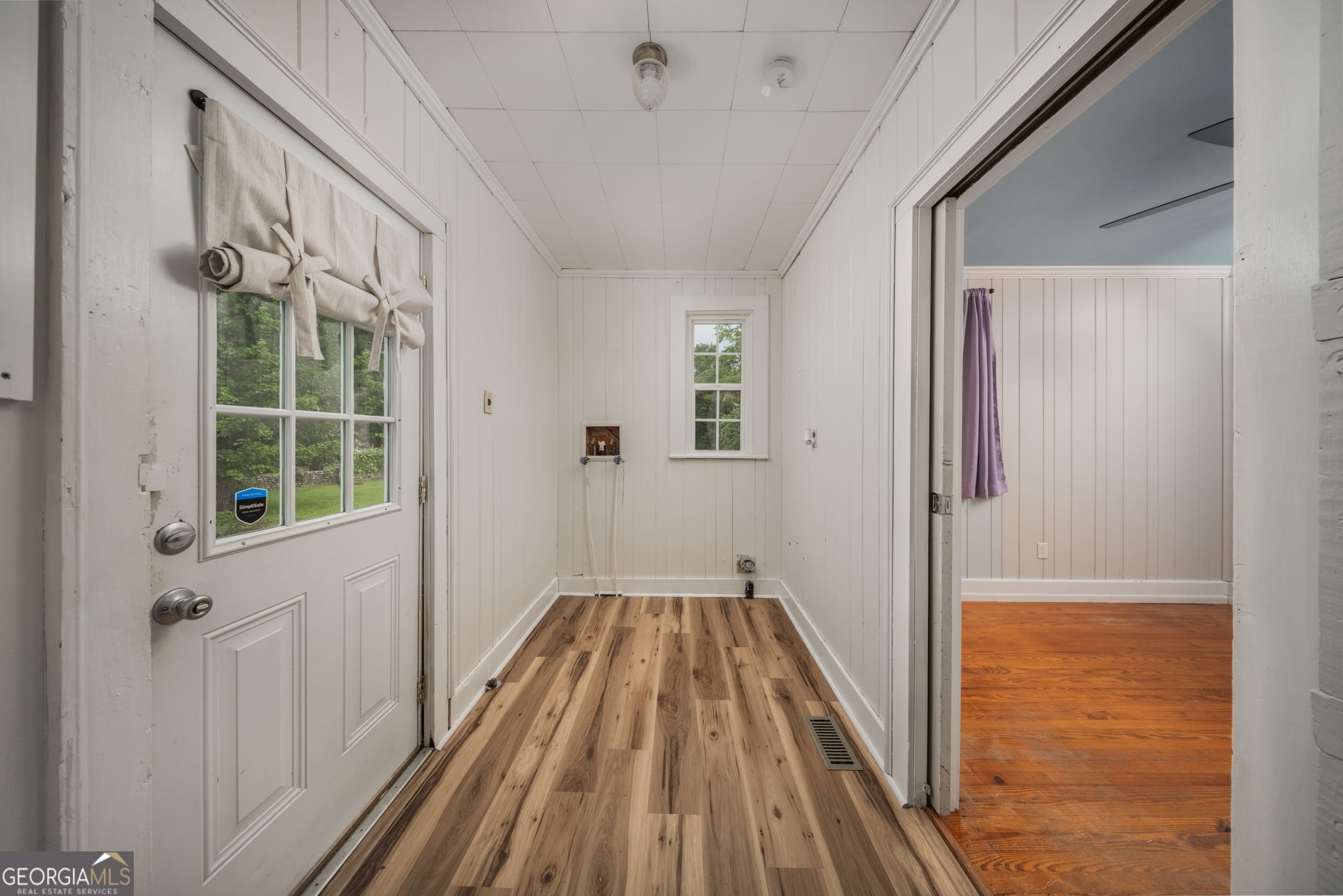 194 Euclid Avenue Property Photo 33