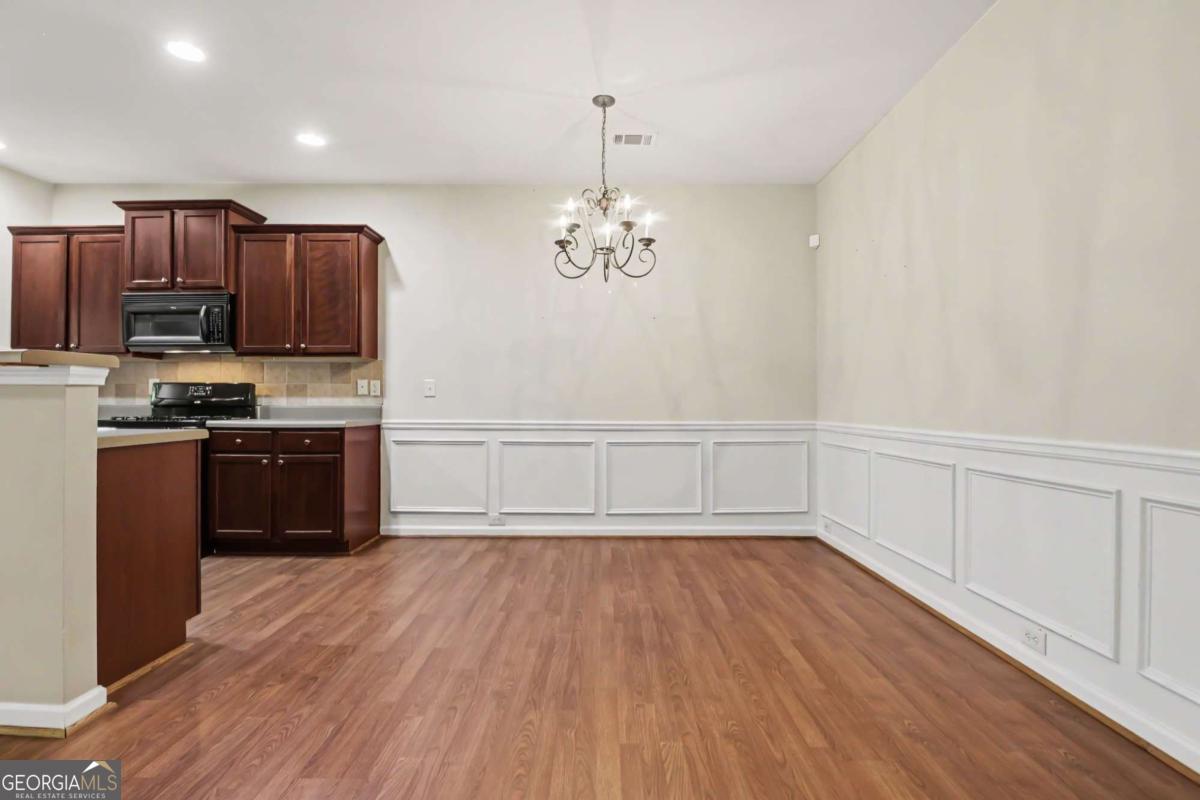 2870 Cross Creek Court Property Photo 7