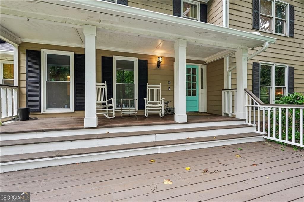 3743 Sawanee Drive Property Photo 1