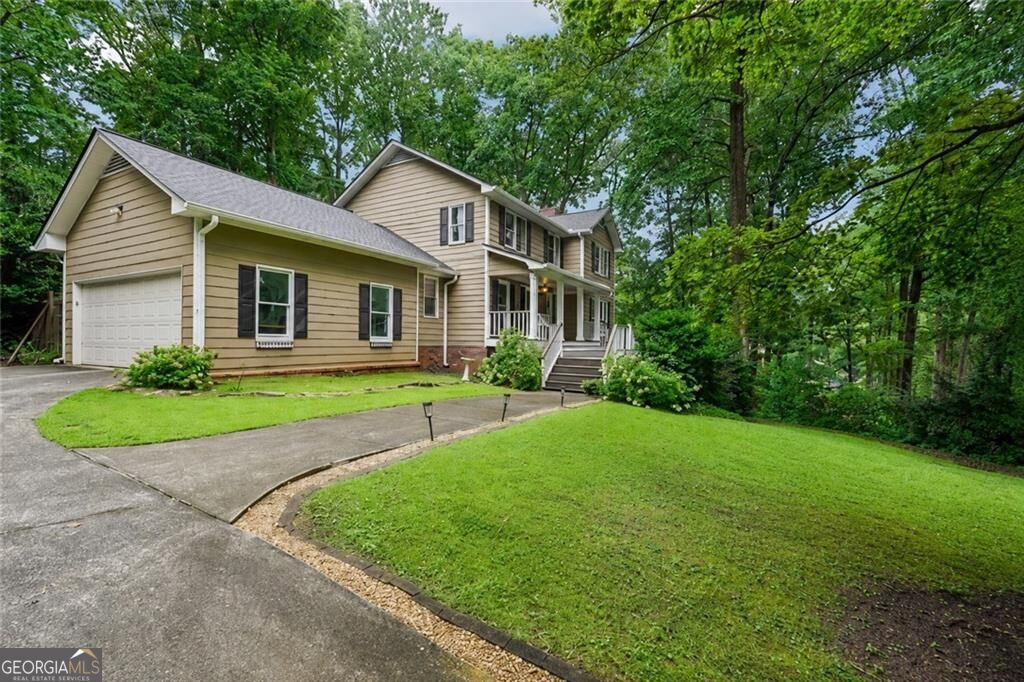 3743 Sawanee Drive Property Photo 2