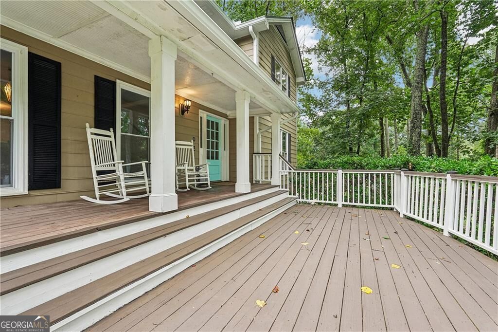 3743 Sawanee Drive Property Photo 3