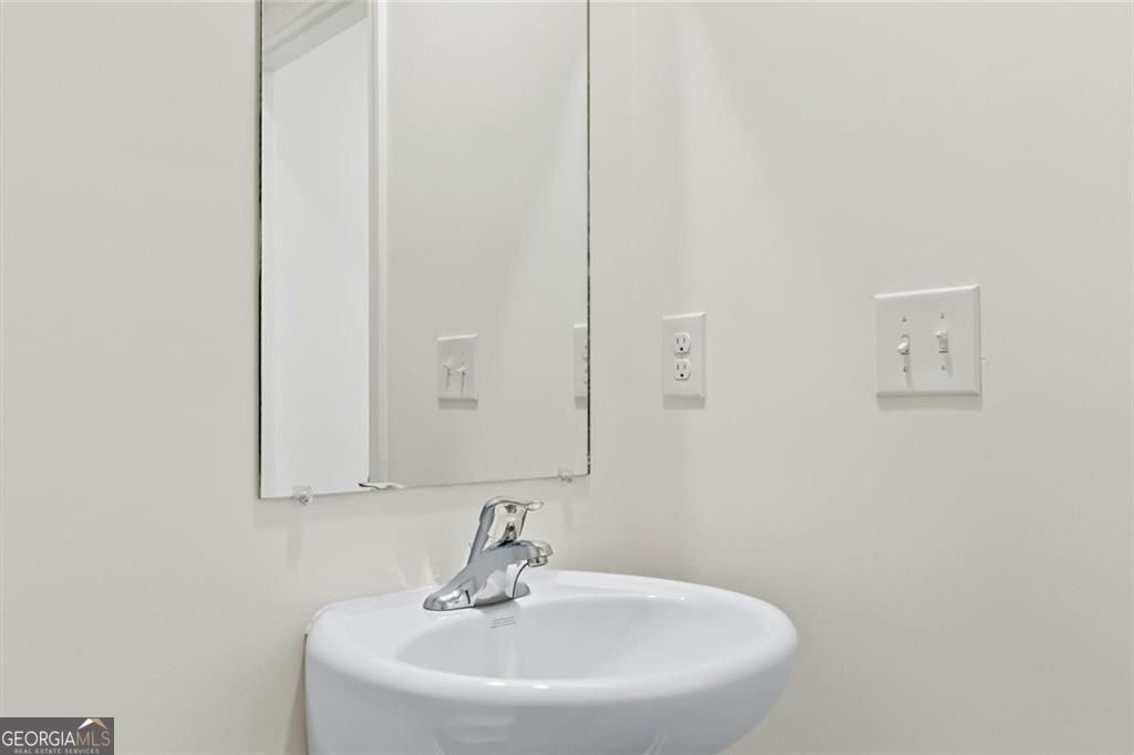 4017 Green Peak Parkway Property Photo 8