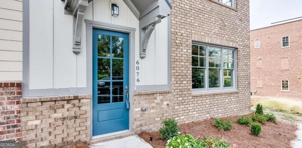 6076 Cushing Circle Property Photo 3