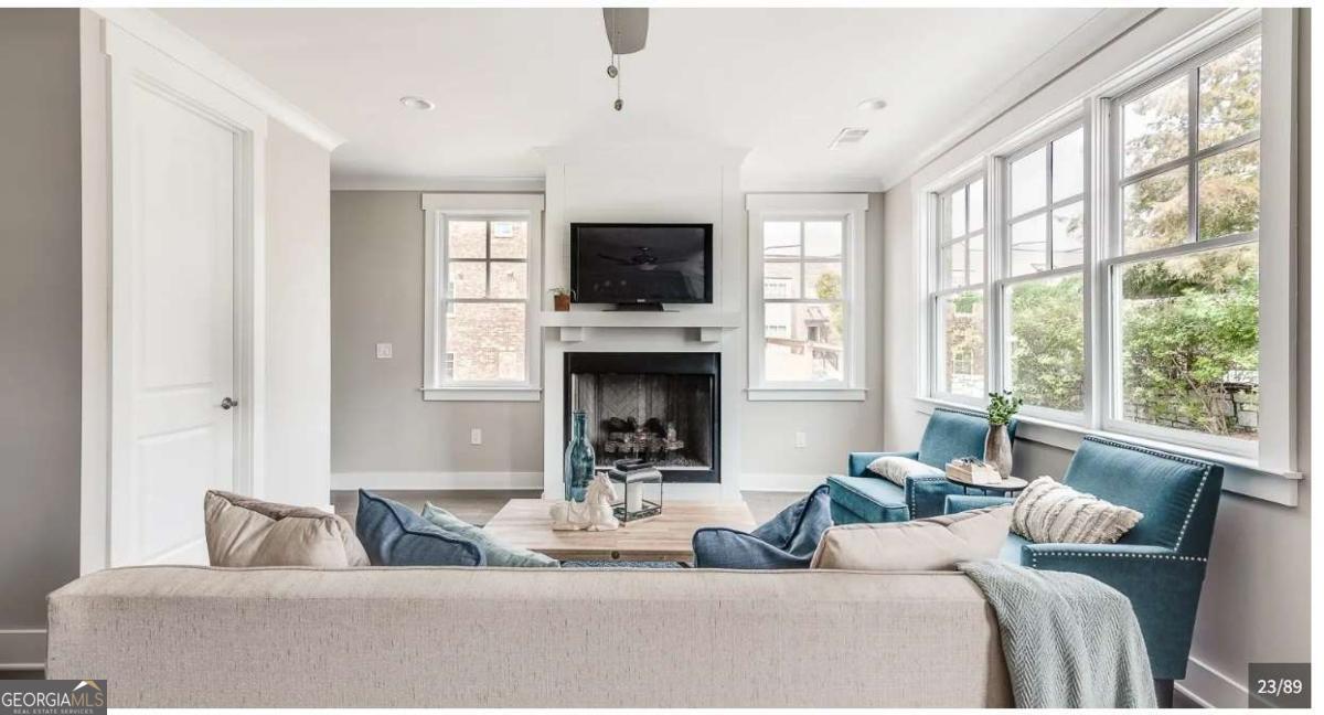 6076 Cushing Circle Property Photo 6