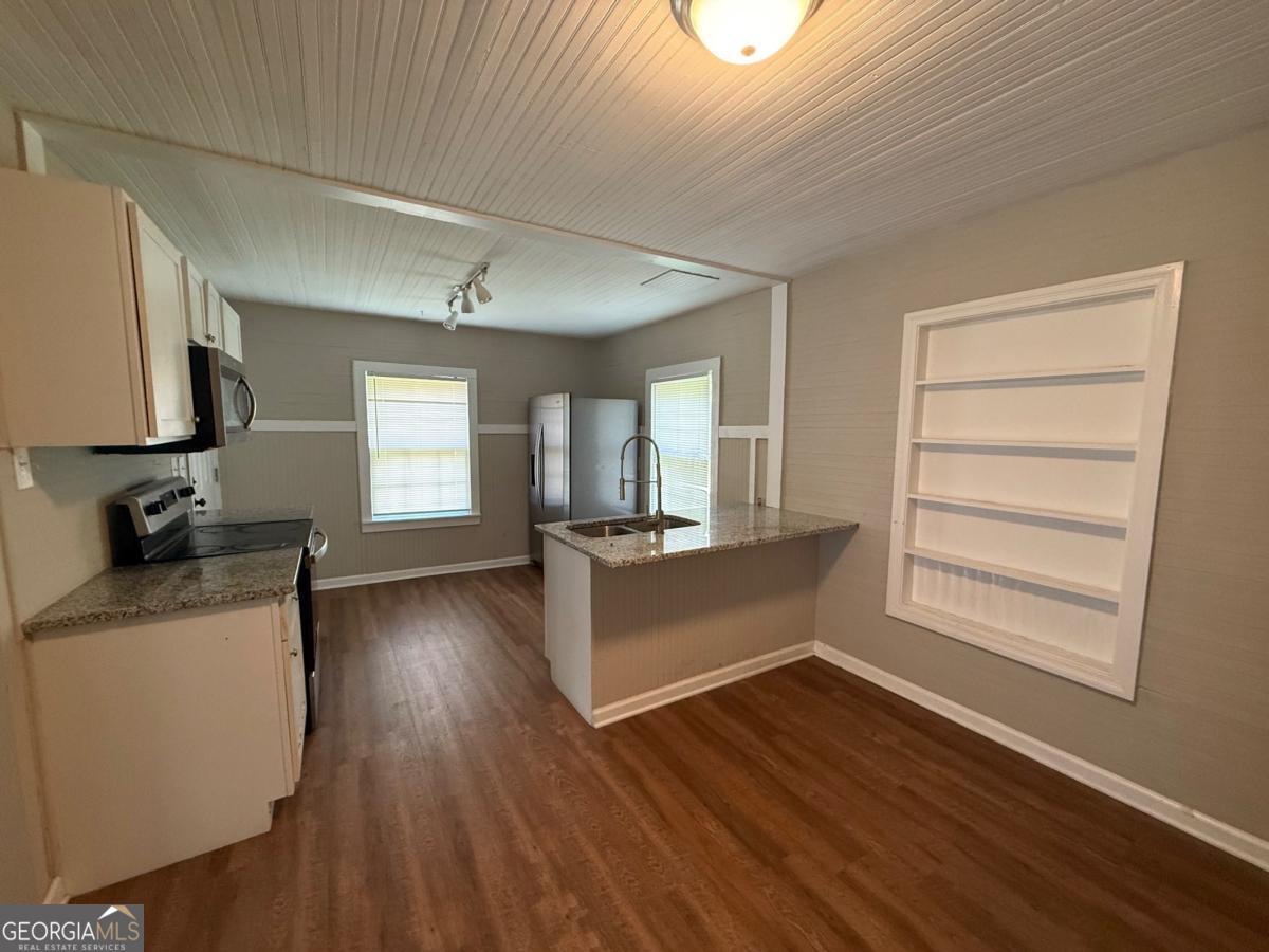 28 Quarry Street Property Photo 3