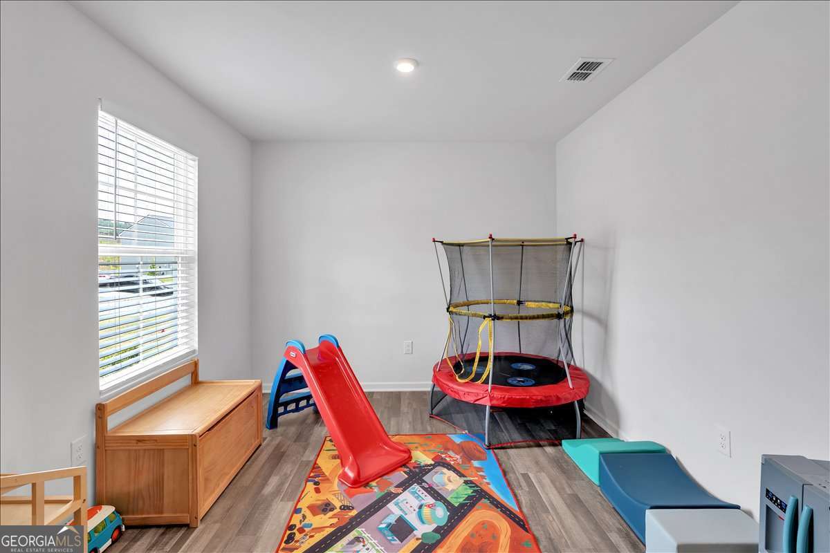 600 Tudor Street Property Photo 4