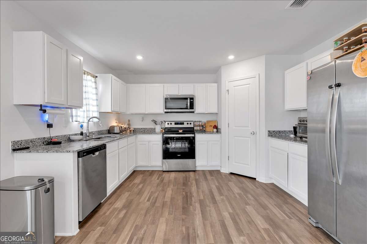 600 Tudor Street Property Photo 11