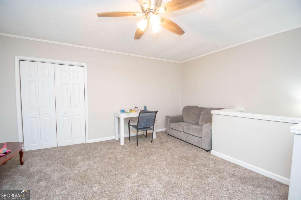 211 Rutland Circle Property Photo 7