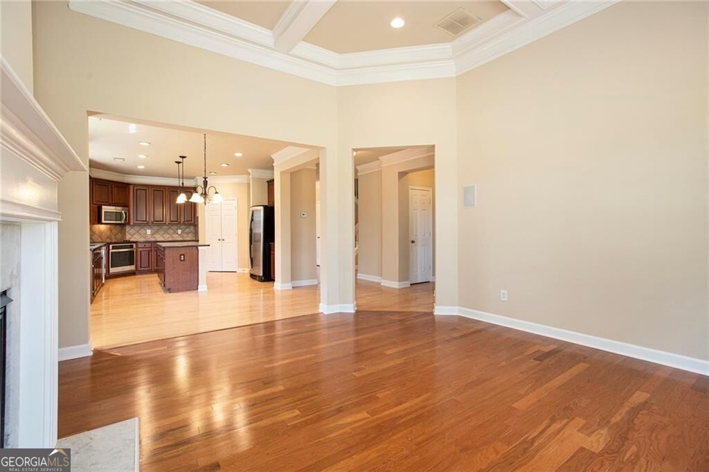 4825 Silver Leaf Drive Property Photo 7