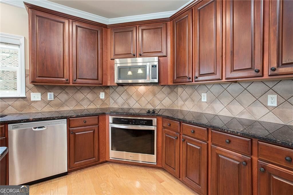 4825 Silver Leaf Drive Property Photo 11