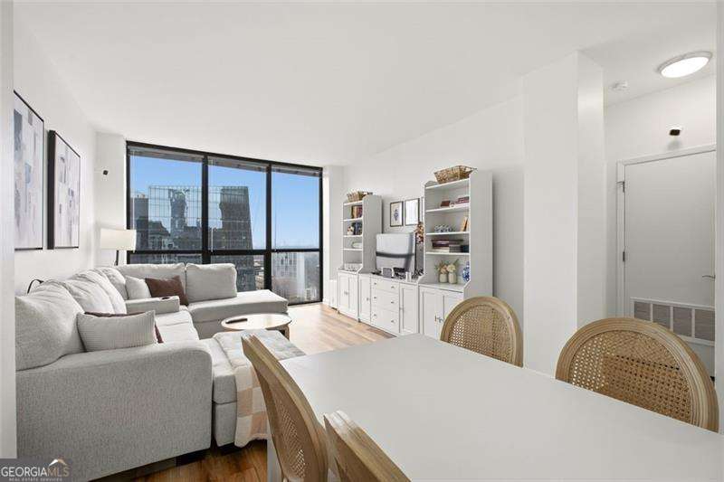 1280 W Peachtree Street Nw # 3713 Property Photo 3
