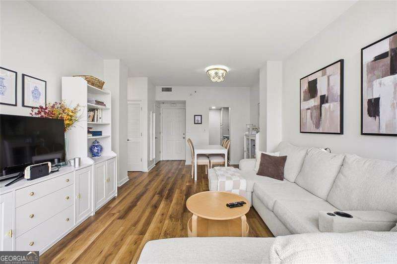 1280 W Peachtree Street Nw # 3713 Property Photo 8