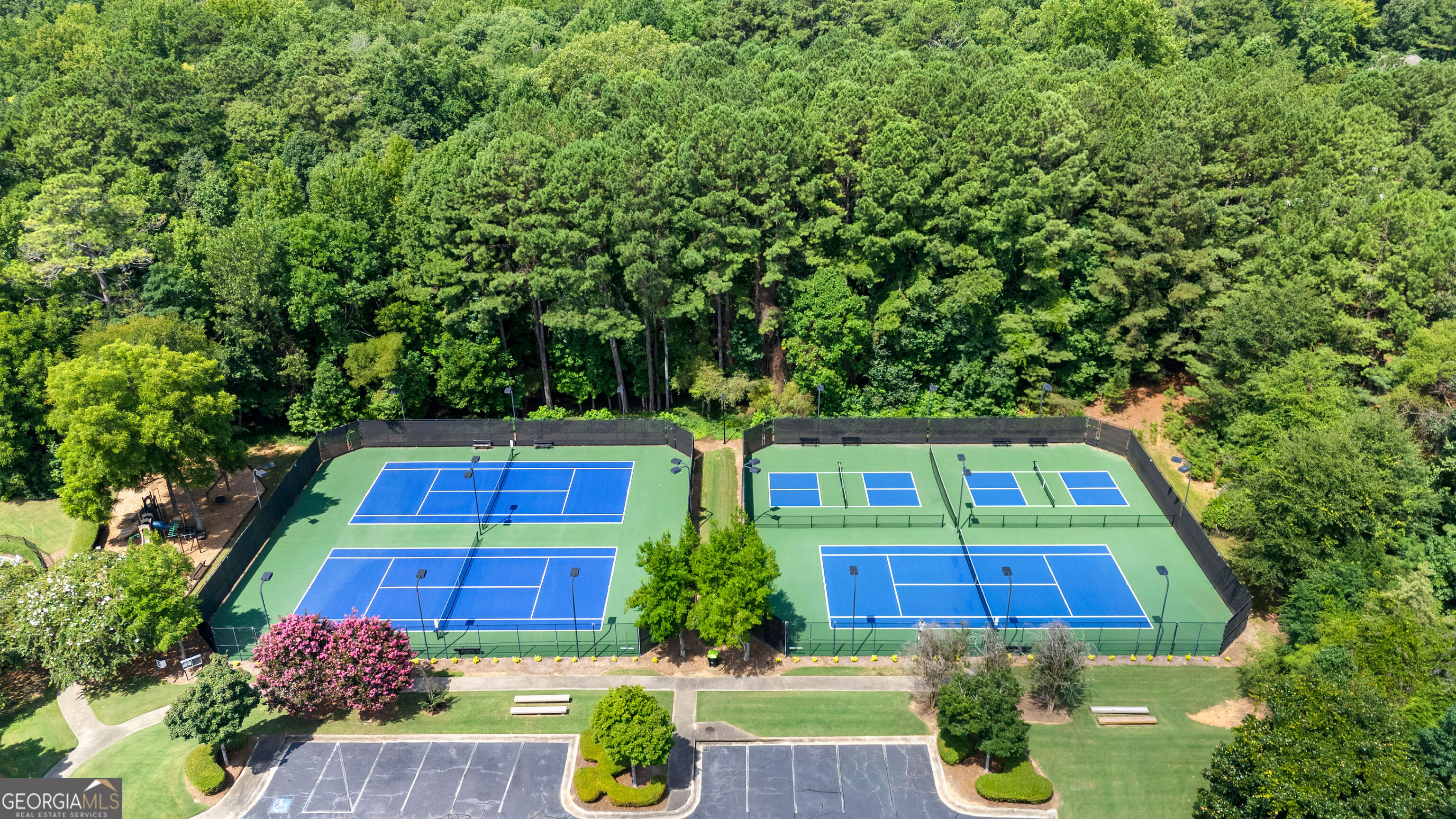 180 Ashborough Park Property Photo 89