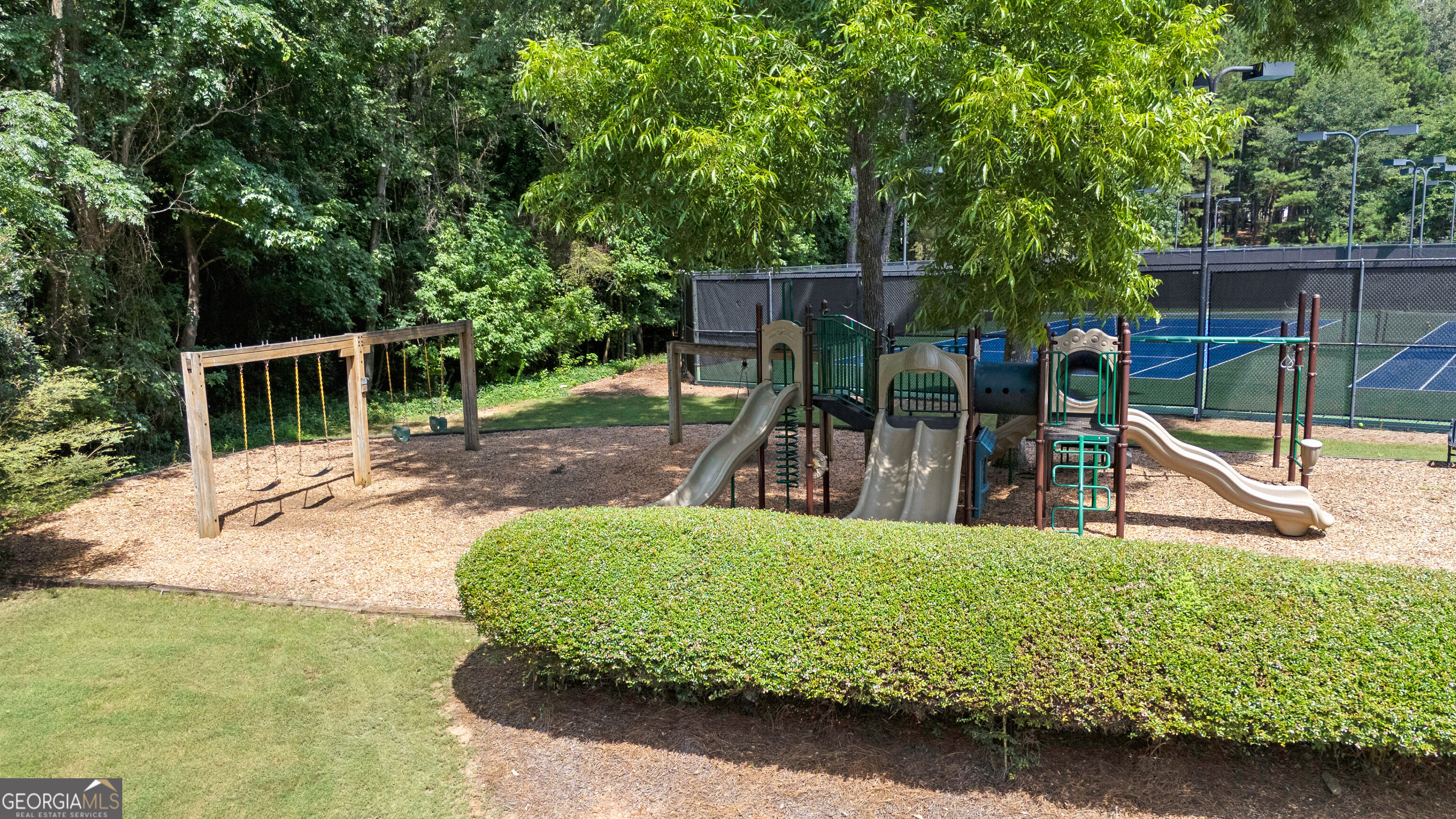 180 Ashborough Park Property Photo 94