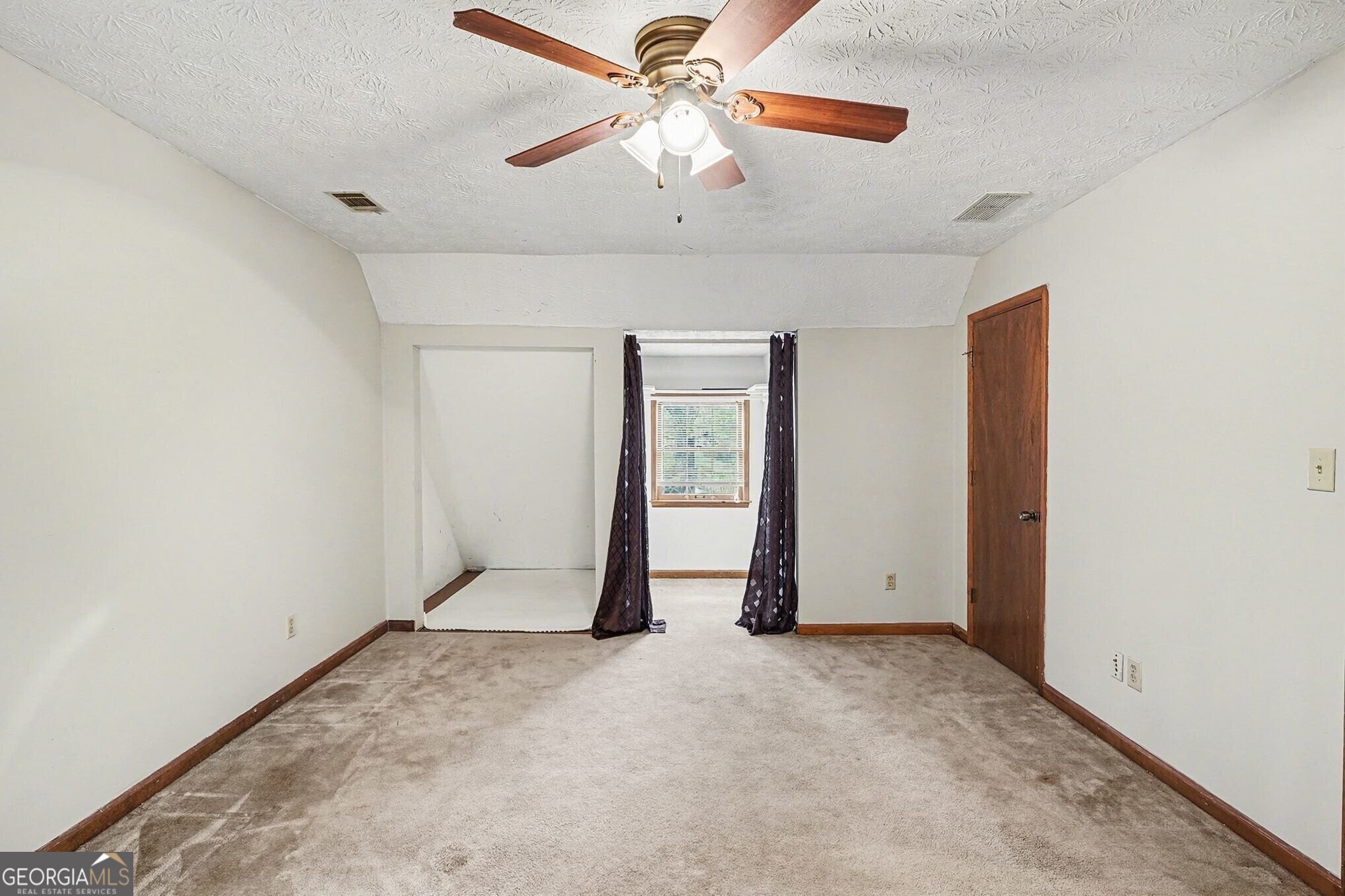114 Copeland Property Photo 32