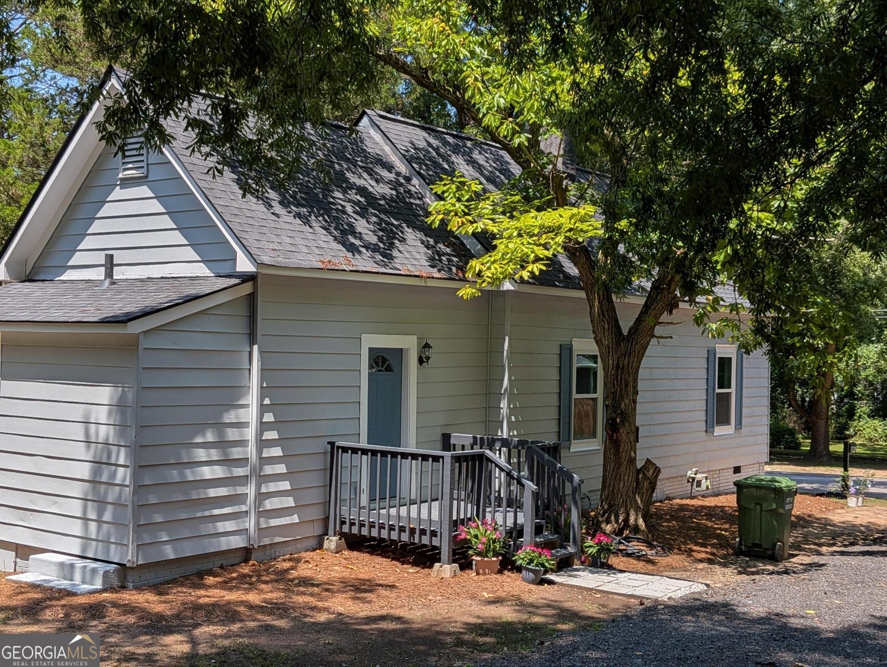 116 Norris Street Property Photo 1