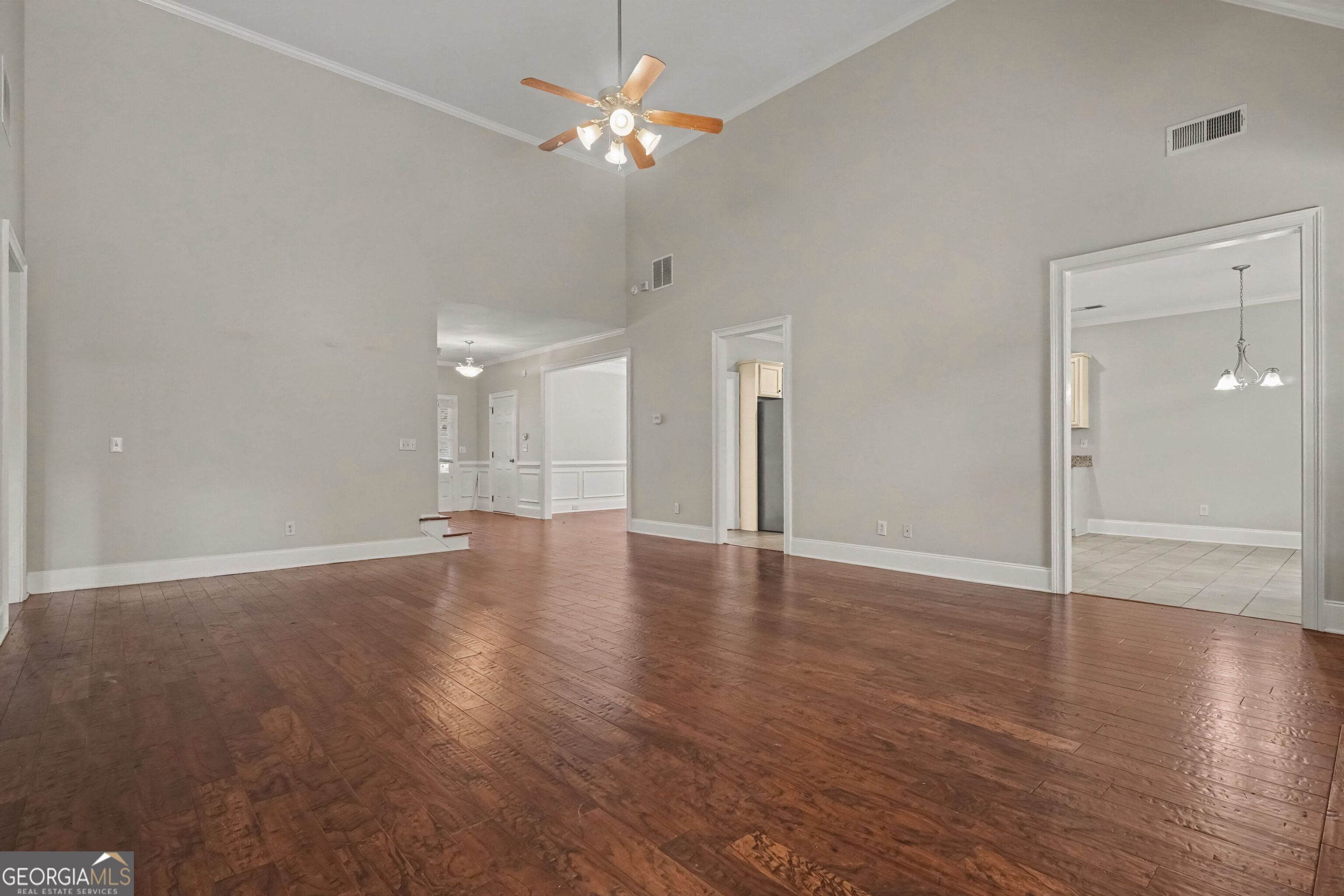 87 Thomas Place Drive Property Photo 12