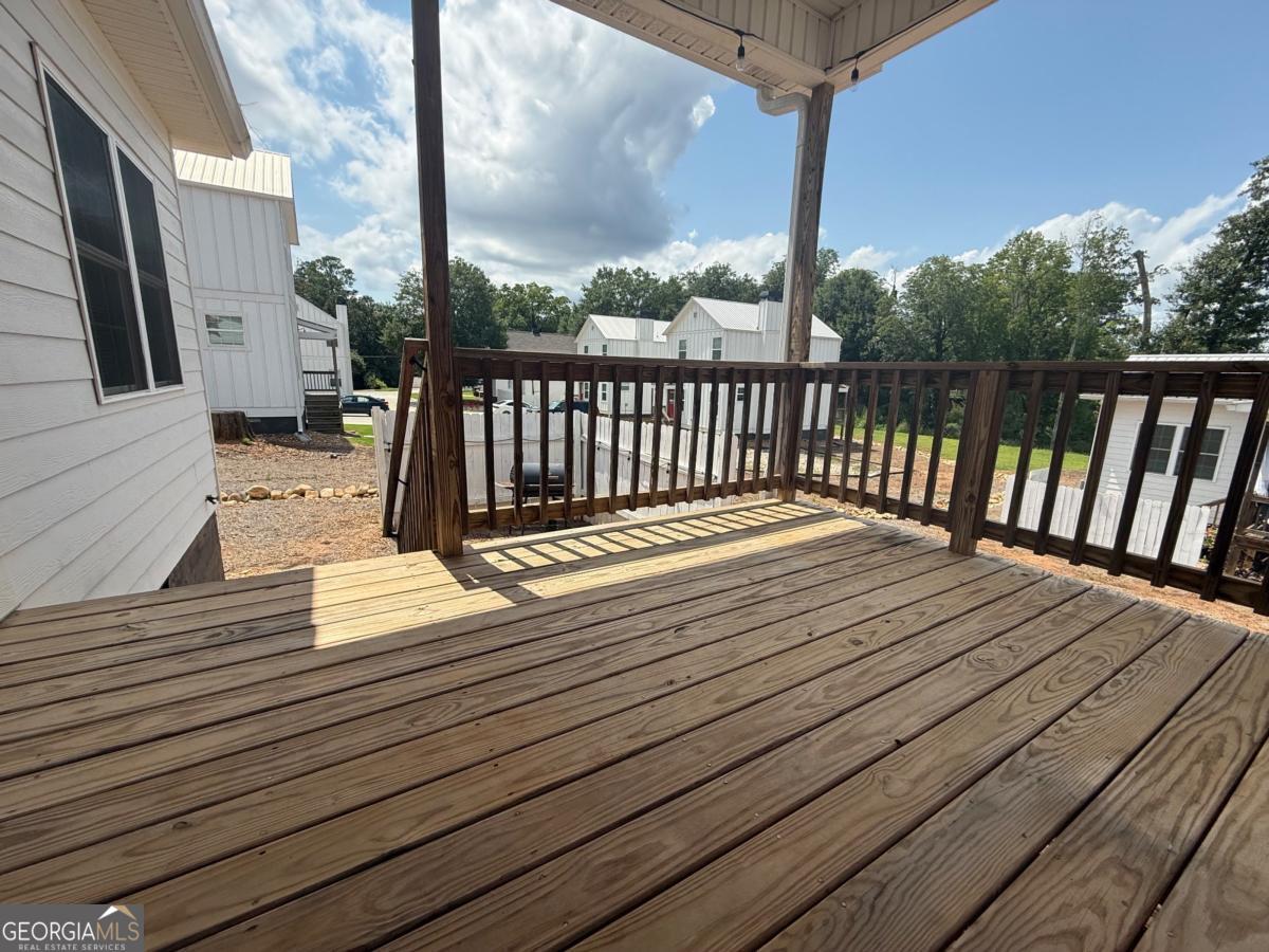 618 Liberty Overloo Property Photo 11