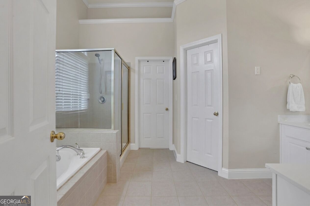 1025 Chippewa Oak Drive Property Photo 17