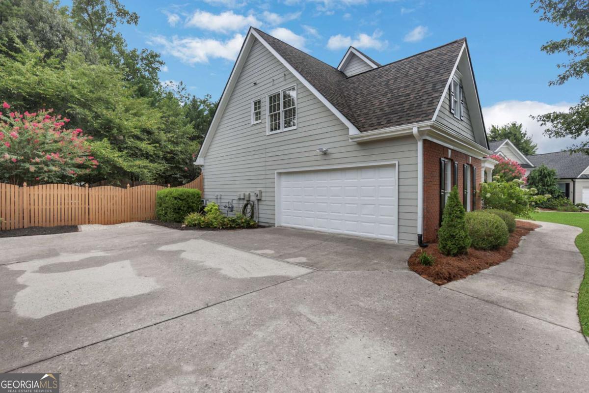 1025 Chippewa Oak Drive Property Photo 30