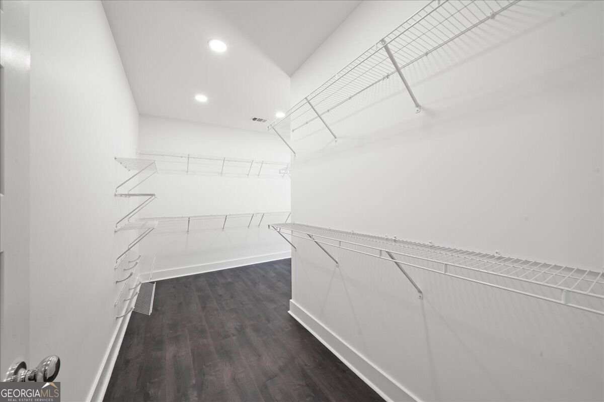 1212 Patricia Davis Drive Property Photo 17