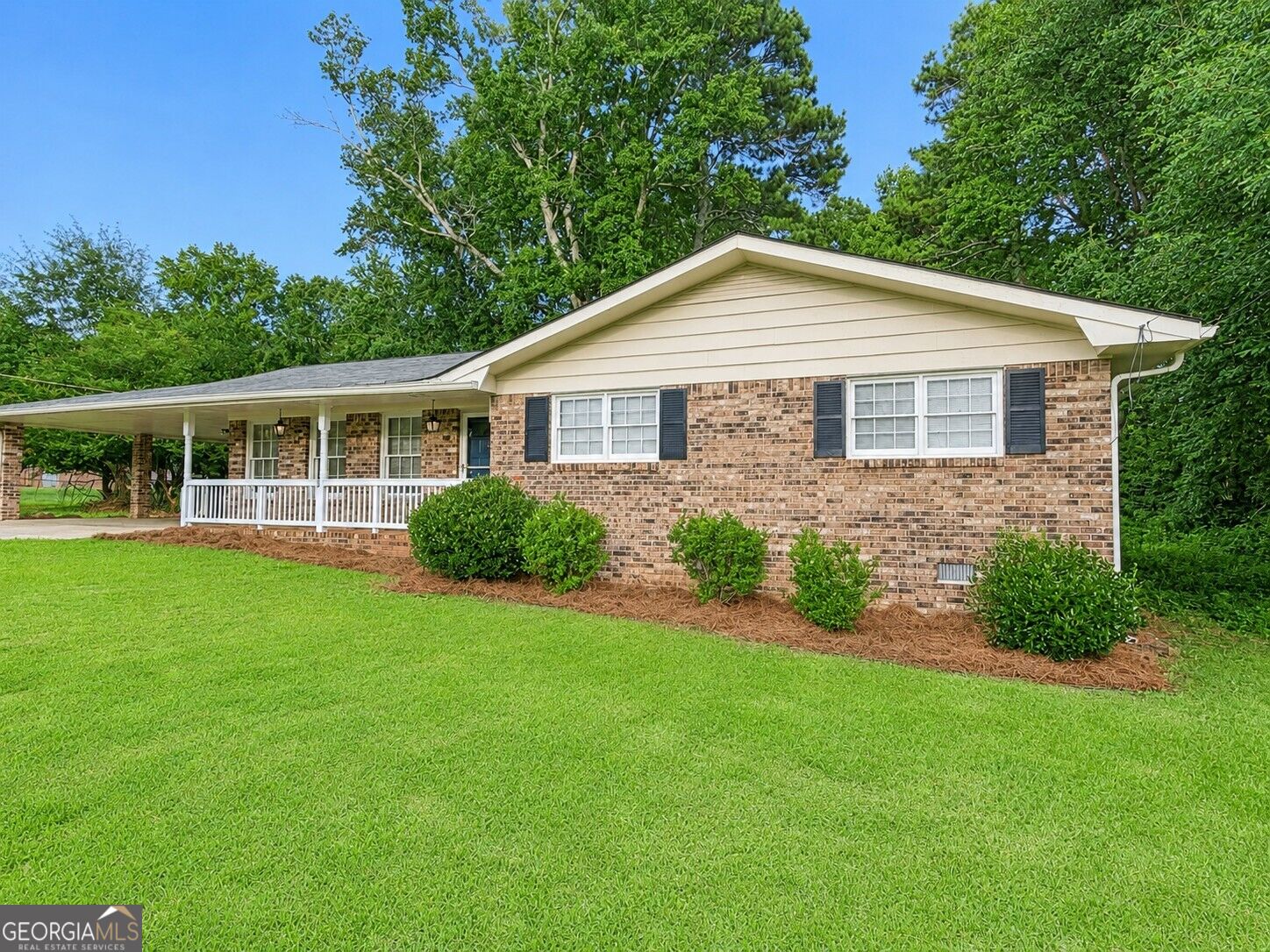 886 Oakhill Court Property Photo 1