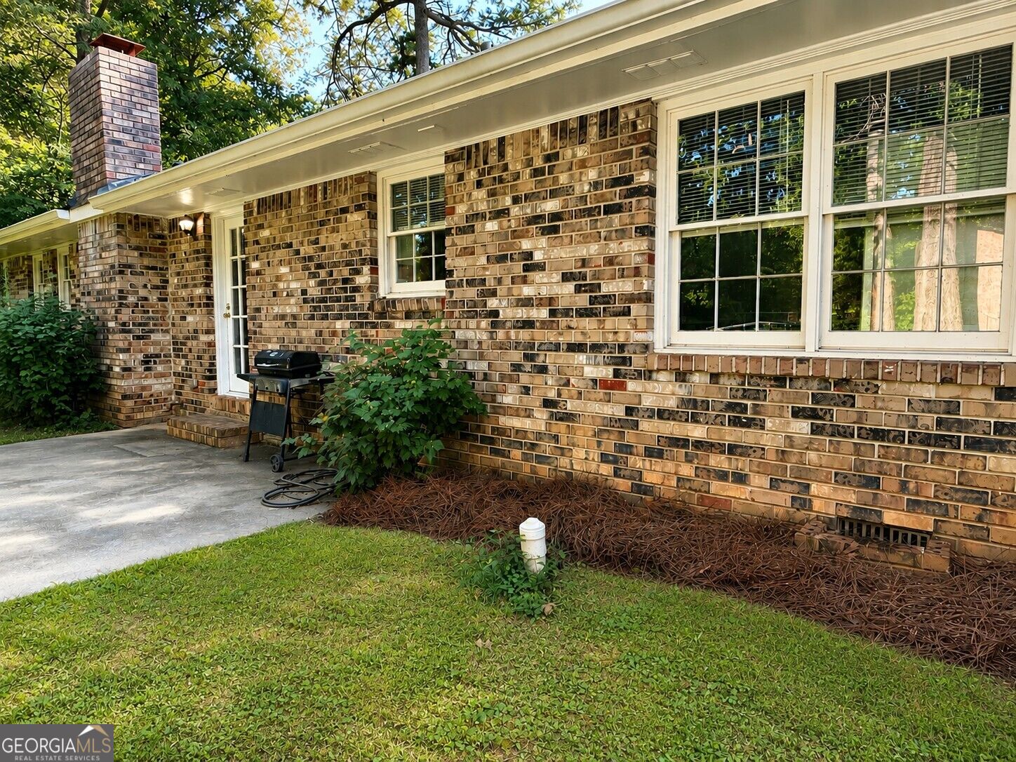 886 Oakhill Court Property Photo 6