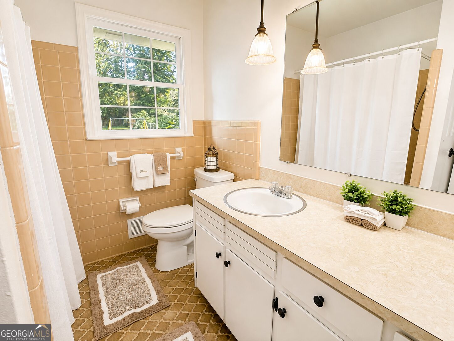 886 Oakhill Court Property Photo 11