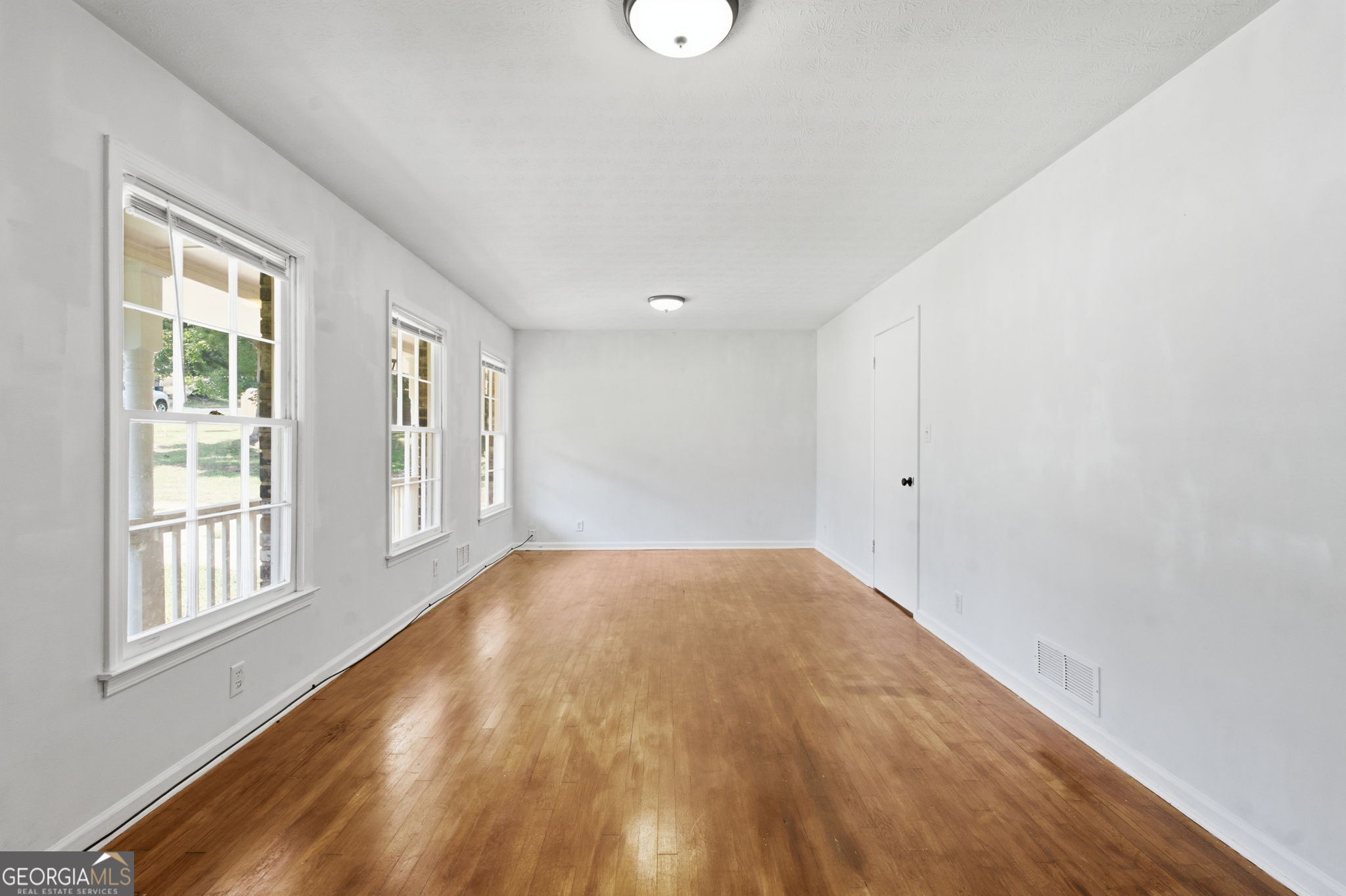 886 Oakhill Court Property Photo 15